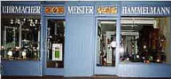 Click to see it big Eingang zu Museum und Laden